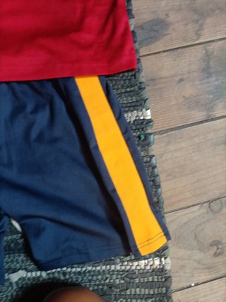Traje de fútbol España niño Talla 10