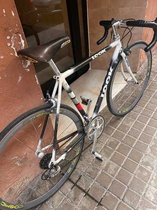 Bicicleta de carretera LOOK carbono