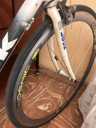 Bicicleta de carretera LOOK carbono