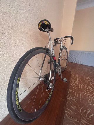Bicicleta de carretera LOOK carbono