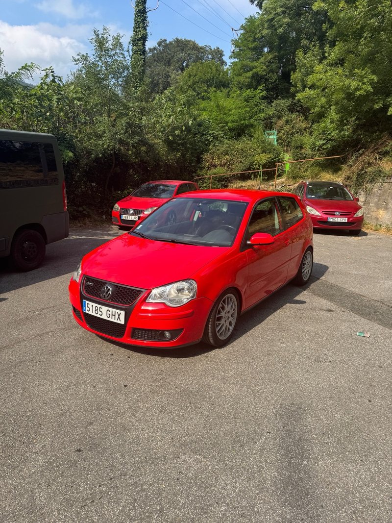 Volkswagen Polo 2010 - foto 1