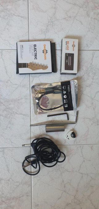 Guitarra electrica y accesorios Gear4music