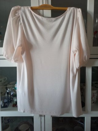 Blusa Naf Naf rosa con encaje