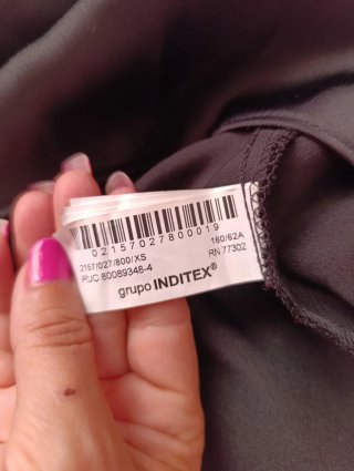 Falda Zara negra satinada
