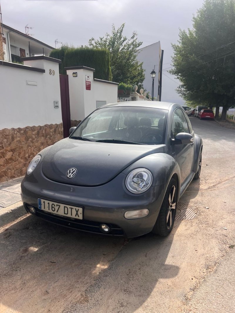 Volkswagen Beetle 1.9 TDI-Muy cuidado-CarPlay - foto 1