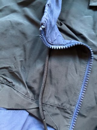 Chaqueta Jordan Negra y Azul