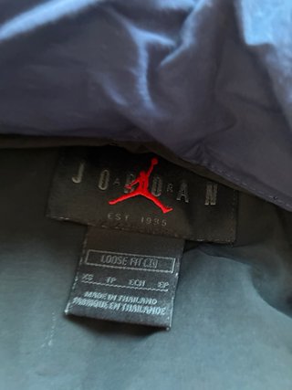 Chaqueta Jordan Negra y Azul