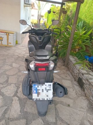 Yamaha Tricity 125 gris