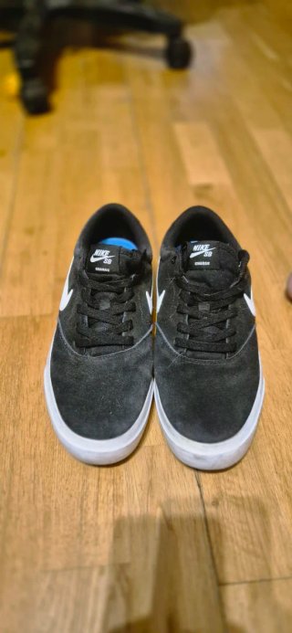 Zapatillas Nike SB Negras y Blancas
