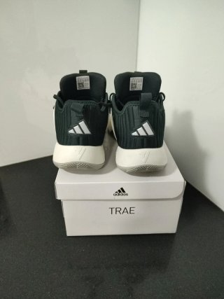 Zapatillas Baloncesto Adidas Trae Unlimited 44