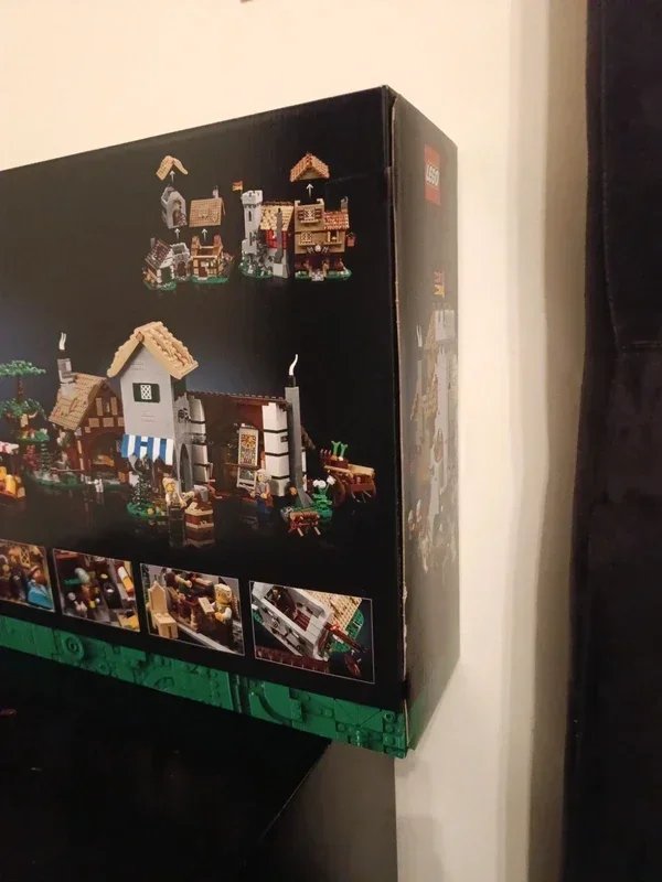 Lego Icons Medieval Town Square 10332 Nuevo