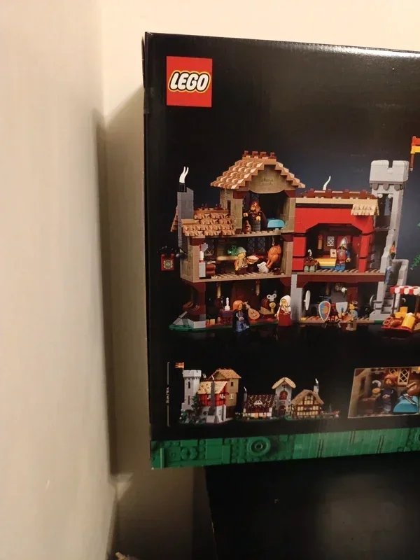 Lego Icons Medieval Town Square 10332 Nuevo