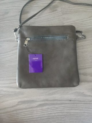 Bolso bandolera gris acolchado
