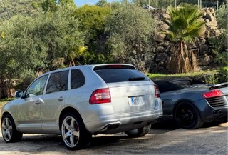 Porsche Cayenne turbo 4.5 v8