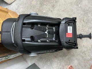 Silla de coche Revol Fix XL año 2022