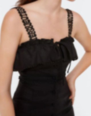 Vestido Uterqüe negro midi sirena con etiqueta