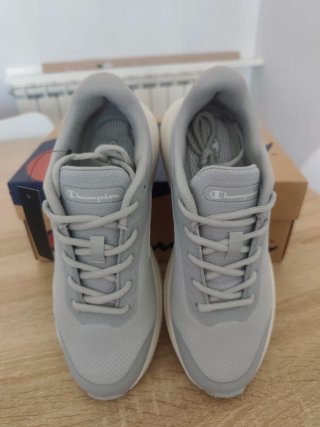 Zapatillas Champion Gris y Blanco 40