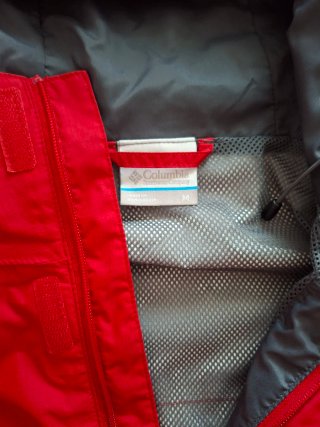 Chaqueta Columbia impermeable y paraviento