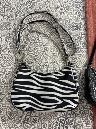 Lote 2 bolsos piel serpiente y cebra