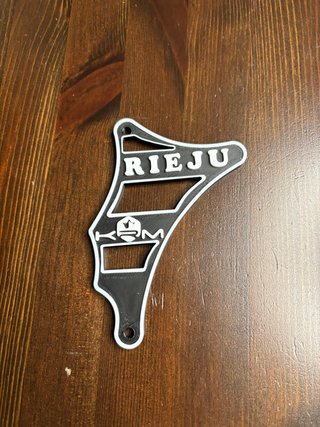 Tapa Piñón Rieju KRM AM6