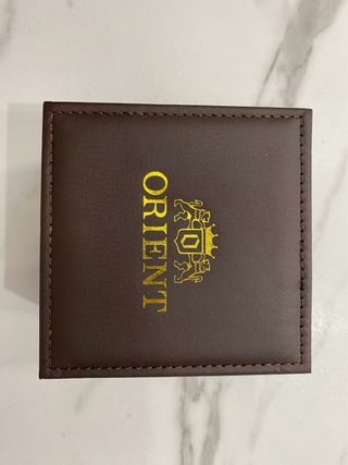Reloj Orient Verde y Plateado Nuevo