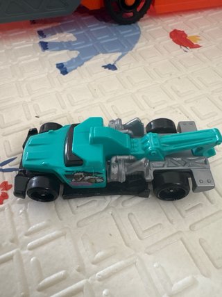 Camión Lanzador Transportador Hot Wheels + Coche