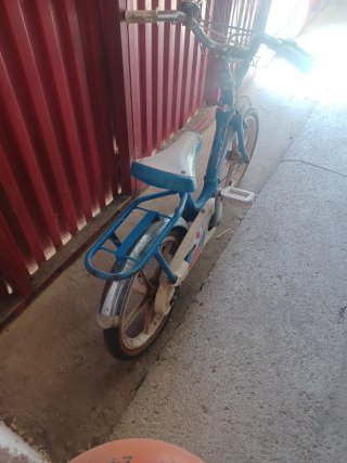 Bicicleta infantil BH de los años 70.