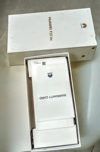 Caja smartphone Huawei P20 Lite.
