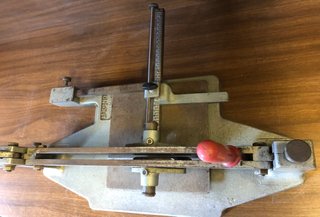 Taglia Piastrelle vintage