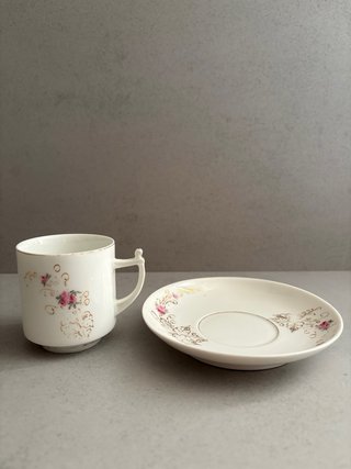 Set di porcellana antica floreale