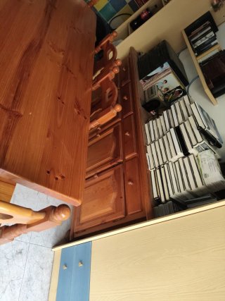 Mesa, 6 Sillas y Sinfonier Madera