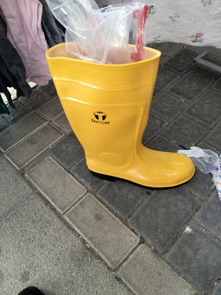 Se vende lote de Botas de agua