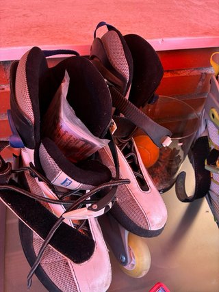 2 pares patines + rodilleras + bolsa