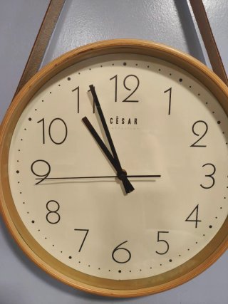 Reloj de pared redondo madera