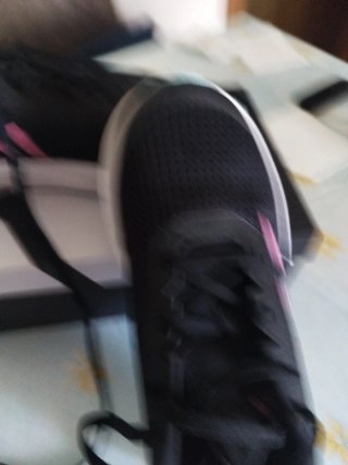 Zapatillas Adidas Negras y Rosas Unisex