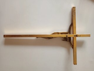 Crucifijo bañada en oro
