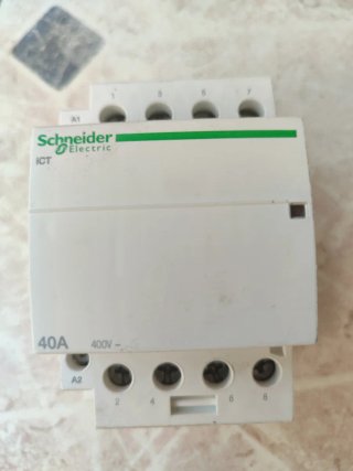 Contactor Schneider 4 polos 40A
