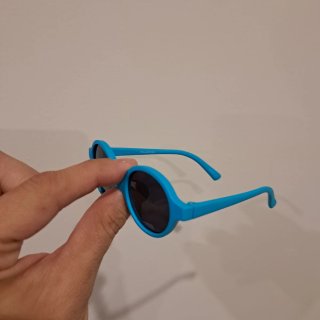 Gafas de sol infantiles (1-2 años) sin usar