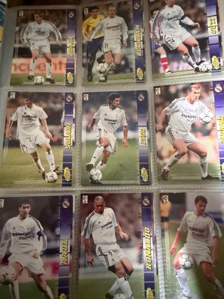 Álbum Megacracks Liga 2004-2005 con 501 cartas
