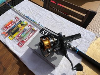 Carrete y caña de pesca slow jigging + pajaritos