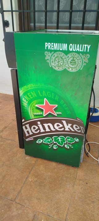 Nevera Heineken