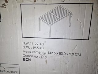 Mesa de comedor de madera maciza para jardín