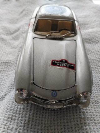 Modellino Mercedes sl