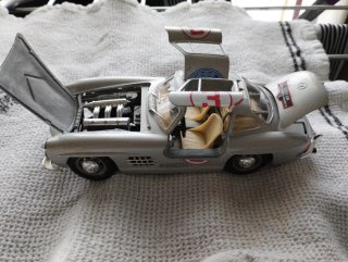 Modellino Mercedes sl