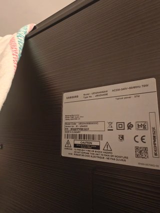 Televisión Samsung Negra UE32N4005AW32"