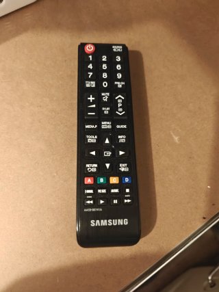 Televisión Samsung Negra UE32N4005AW32"