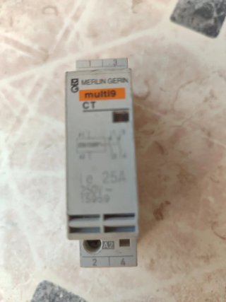 Contactor Merlin Gerin 2 polos 25A