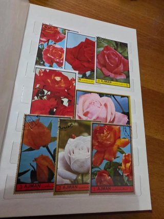 Lotto Francobolli Ajman Rose