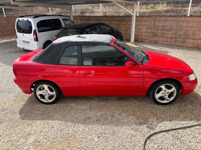 Ford Escort 1997 - foto 1