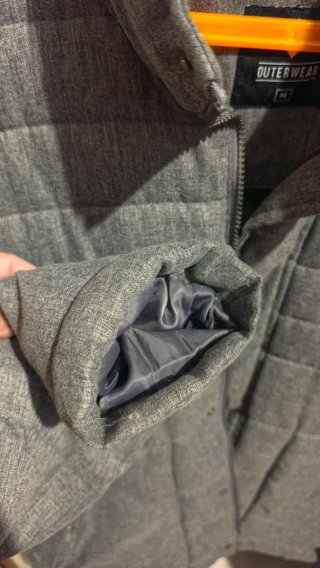 Chaqueta acolchada gris talla M.